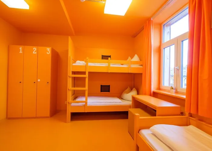 Hostal Jugendherberge Oberammergau